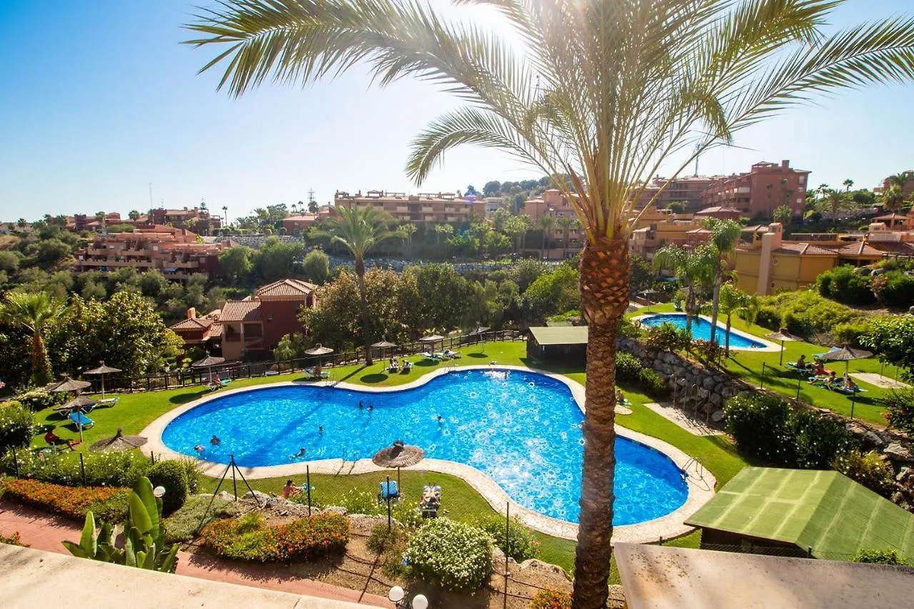 Nice And Spacious Apartment With Underground Parking In Lovely Urbanisation With Pools And Jacuzzis. Marbella