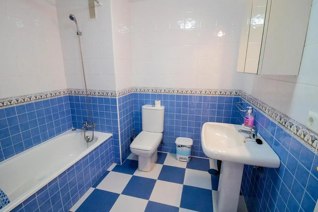 Nice And Spacious Apartment With Underground Parking In Lovely Urbanisation With Pools And Jacuzzis. Marbella Hiszpania